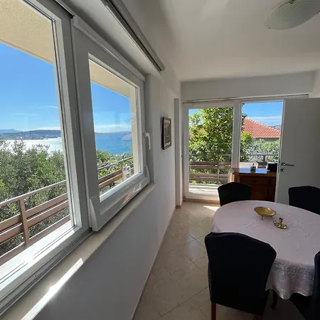 Apartment In Seget Donji Trogir