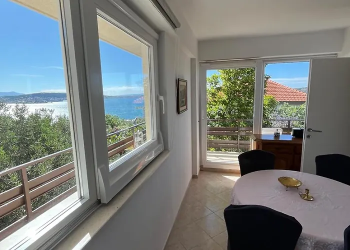 Apartment In Seget Donji Trogir