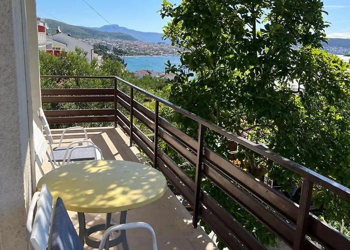 In Seget Donji Apartment Trogir